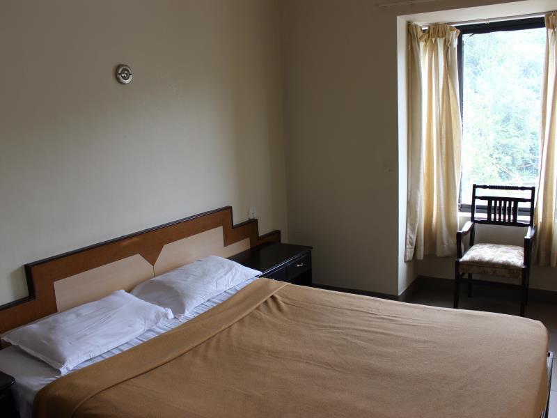 Albarad Hotel Мунар Екстериор снимка